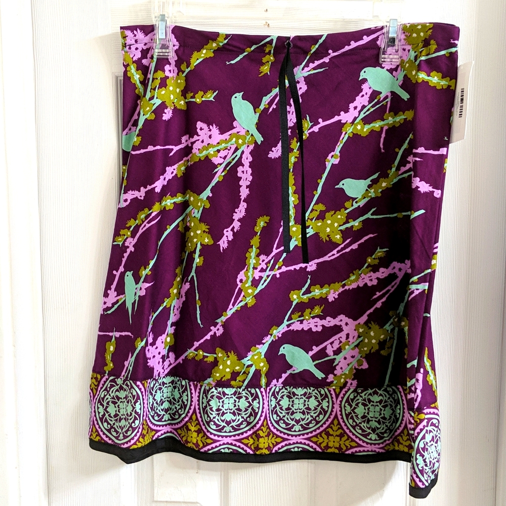 Magnolia Twist purple bird perfect skirt, size 10